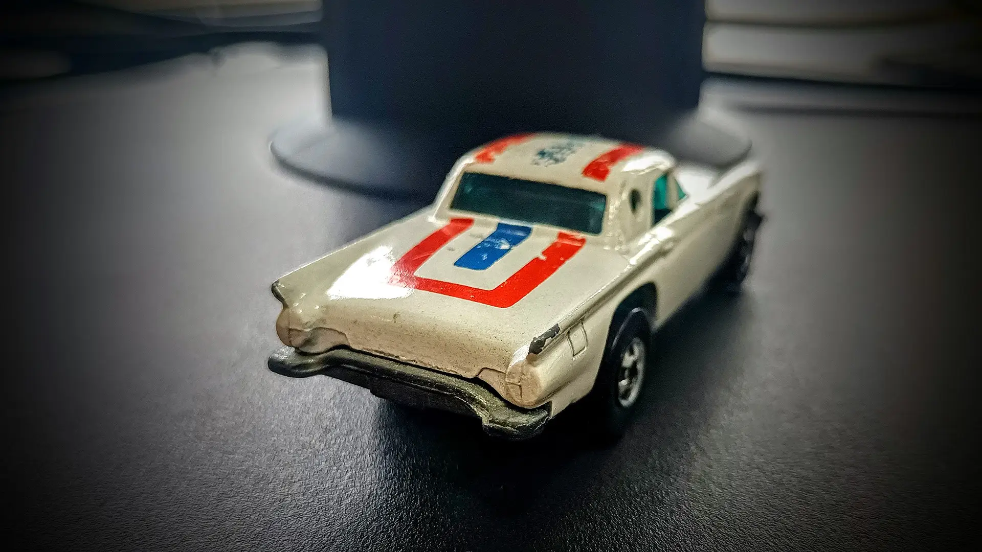 '57 T-Bird - Vista posteriore - Hot Wheels